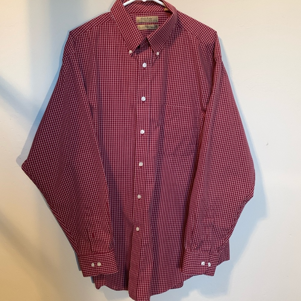 Men’s Extra Large Roundtree and Yorke Button-down collar shirt